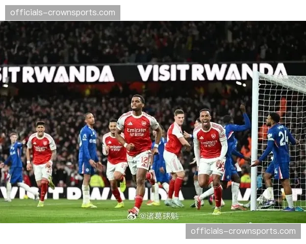 阿森纳多赛一轮优势明显 但心理压力成为争冠变数